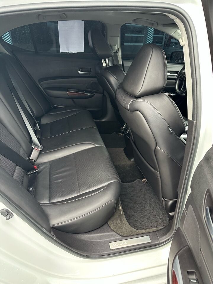 2017 Acura TLX SH AWD V6 w/Advance 4dr Sedan Package